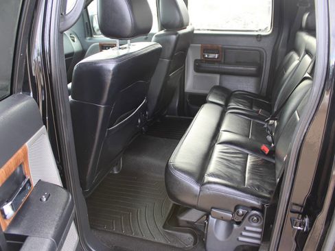 Used 2004 Ford F150 Lariat image 9