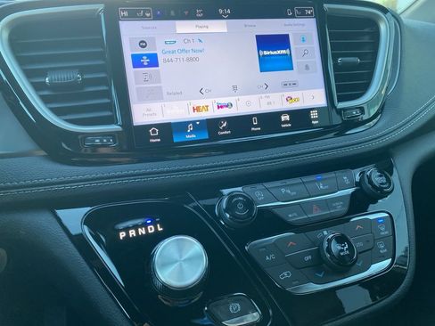 New 2026 Chrysler Pacifica Select image 35