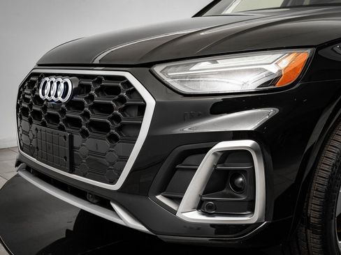 Used 2023 Audi Q5 2.0T Premium Plus w/ Premium Plus Package image 3