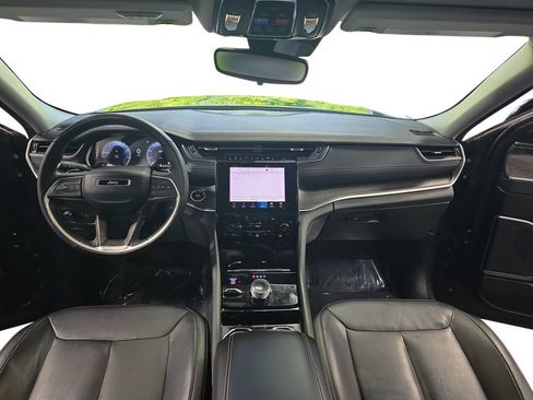 Used 2022 Jeep Grand Cherokee L Limited AWD/4WD image 9