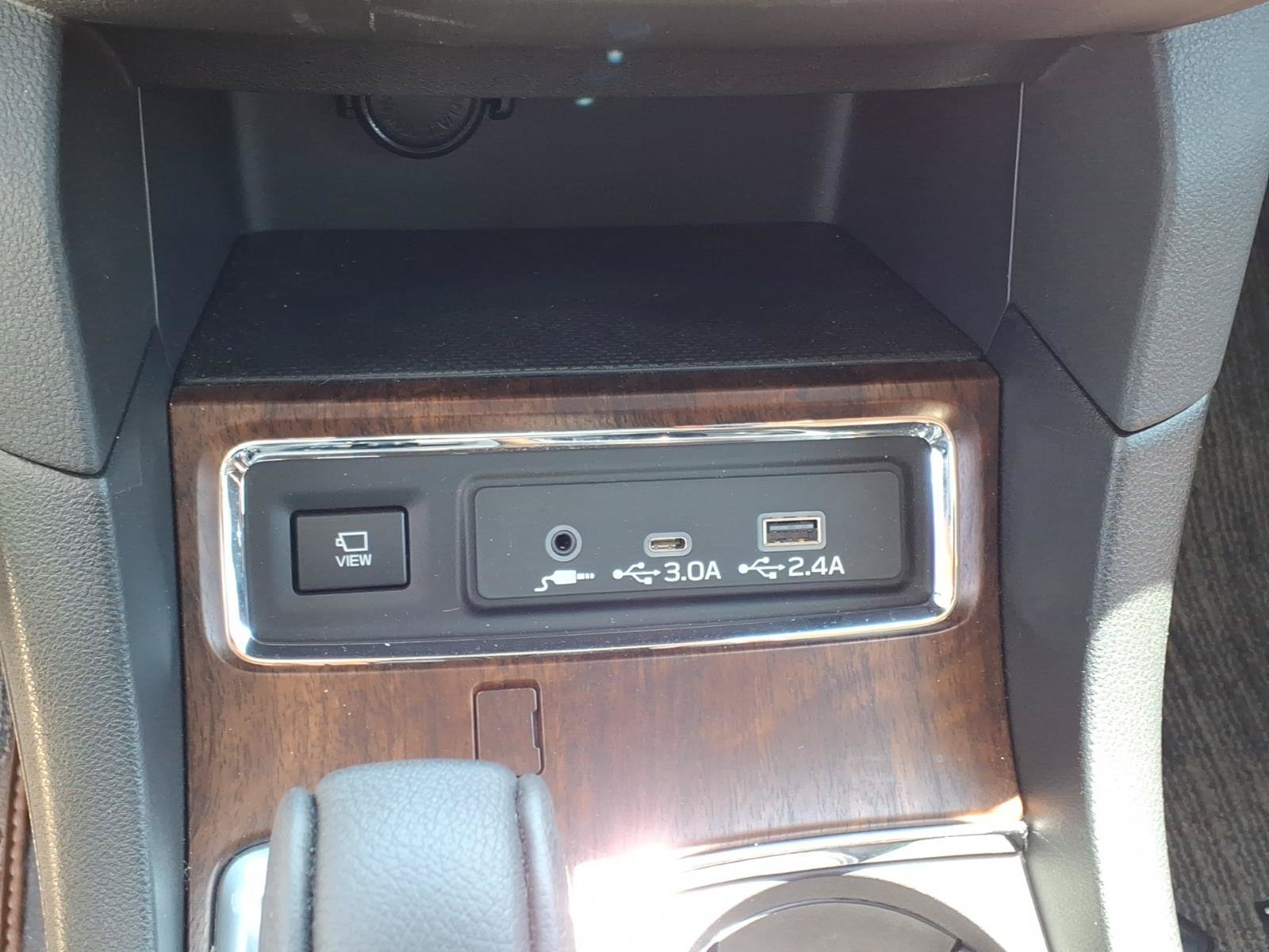 Used 2025 Subaru Ascent Touring AWD/4WD image 23