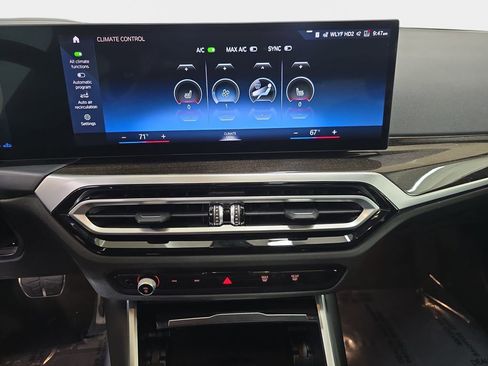 Used 2023 BMW 330i Sedan w/ M Sport Package image 20