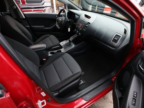 Used 2015 Kia Forte LX w/ Popular Package image 10