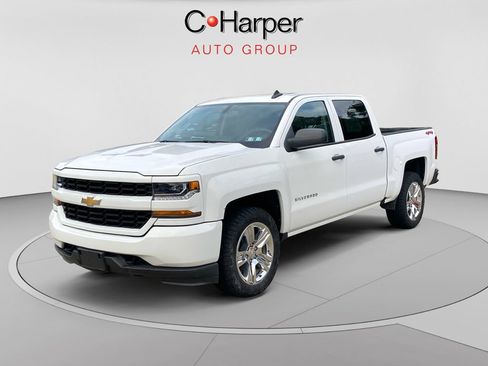 Used 2018 Chevrolet Silverado 1500 Custom w/ Custom Value Package AWD/4WD image 7