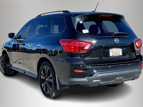 Used 2018 Nissan Pathfinder SL w/ Midnight Edition Package image 4