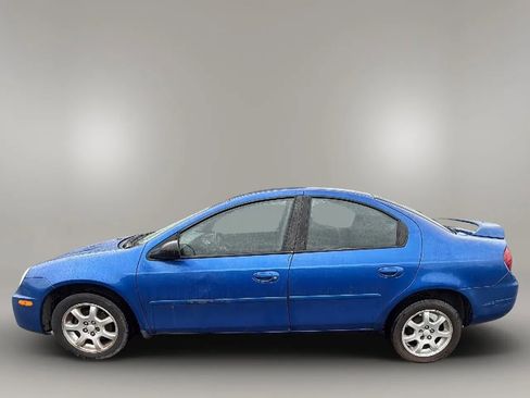 Used 2005 Dodge Neon SXT w/ Sport Appearance Group image 2