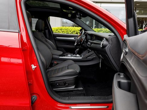 New 2025 Alfa Romeo Stelvio Sprint image 37