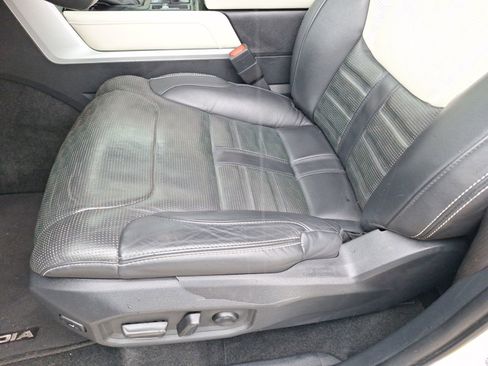 Used 2023 Toyota Sequoia Capstone AWD/4WD image 16