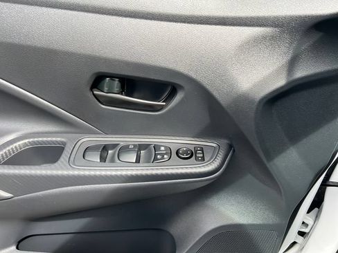 Used 2025 Nissan Versa S w/ Trunk Package FWD image 11