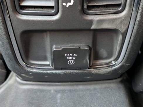Used 2021 Jeep Grand Cherokee Laredo X AWD/4WD image 19
