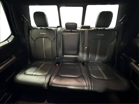 Used 2017 Ford F150 Platinum w/ Equipment Group 701A Luxury AWD/4WD image 17