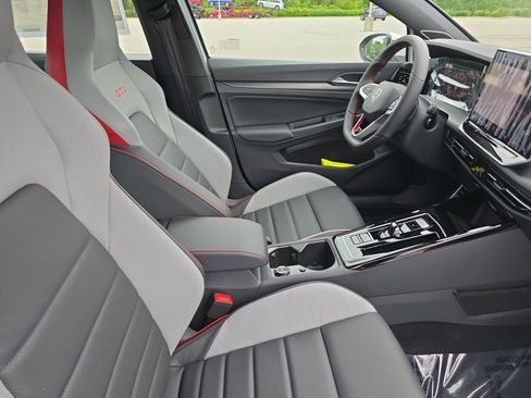 New 2025 Volkswagen GTI SE image 10