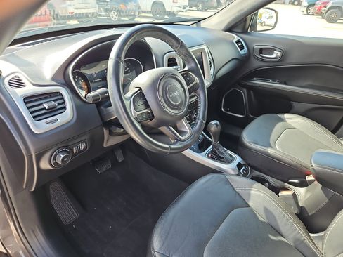 Used 2021 Jeep Compass Latitude w/ Sun and Sound Group image 14