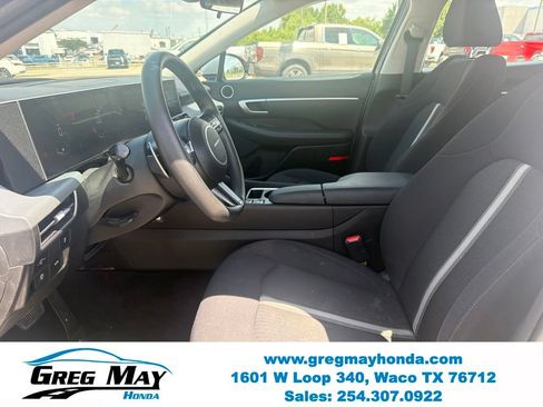 Used 2025 Hyundai Sonata SEL FWD image 12