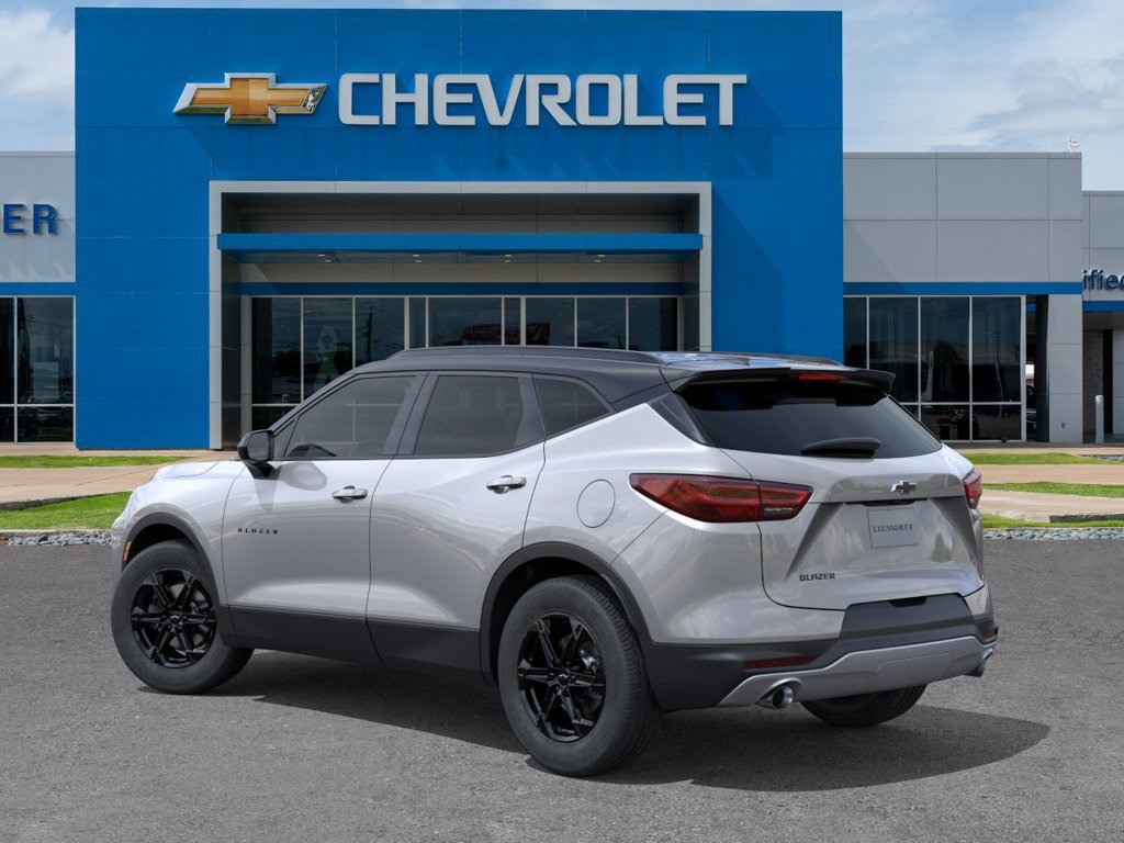 New 2026 Chevrolet Blazer LT w/ Convenience Package FWD image 3