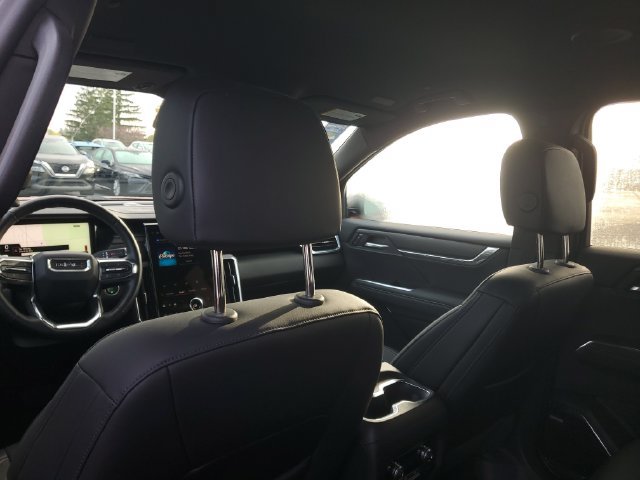 Used 2024 GMC Acadia Elevation w/ LPO, Floor Liner Package FWD image 11