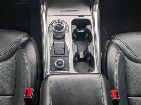 Used 2020 Ford Explorer ST w/ Premium Technology Package image 18