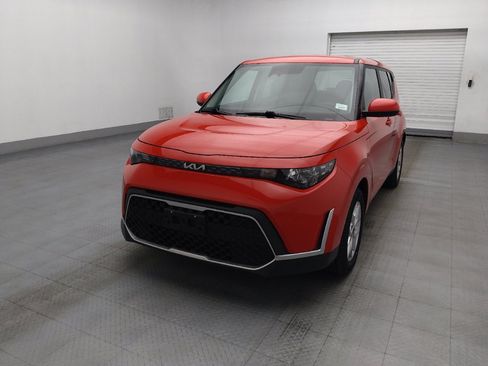 Used 2023 Kia Soul LX w/ Option Group 015 FWD image 15