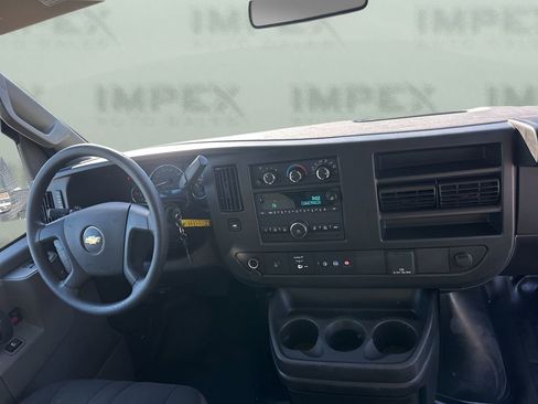 Used 2024 Chevrolet Express 2500 w/ Driver Convenience Package image 11