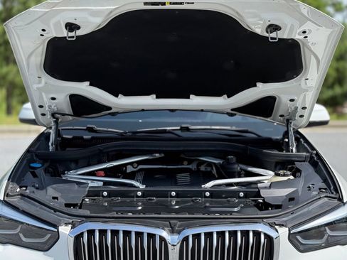 Used 2019 BMW X5 xDrive40i w/ Premium Package 2 AWD/4WD image 49