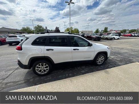 Used 2015 Jeep Cherokee Sport w/ Cold Weather Group FWD image 10