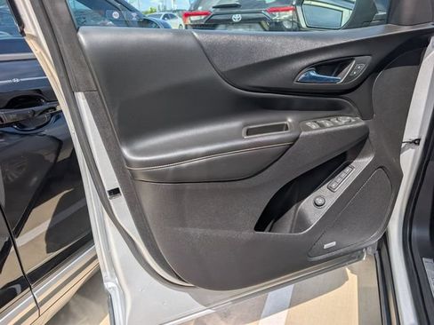 Used 2020 Chevrolet Equinox Premier FWD image 19