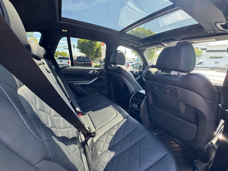 Used 2023 BMW X5 xDrive45e AWD/4WD image 41
