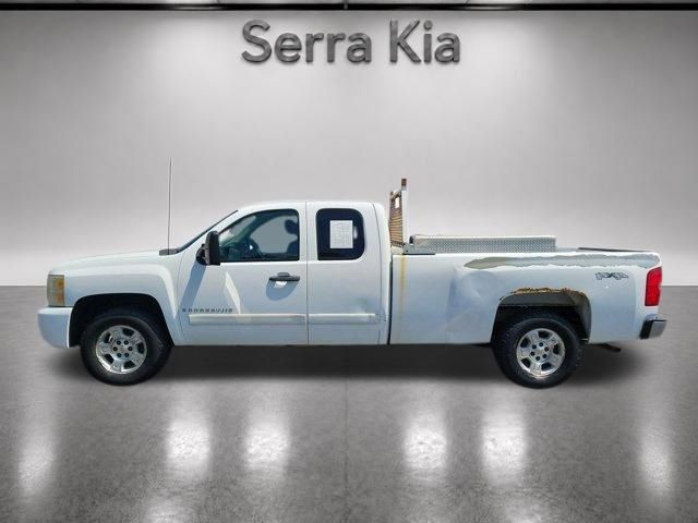 Used 2008 Chevrolet Silverado 1500 LT w/ Power Pack Plus AWD/4WD image 2