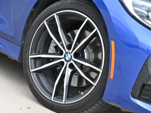 Used 2020 BMW 330i xDrive Sedan w/ M Sport Package AWD/4WD image 6