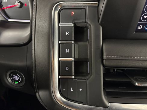 Used 2023 Chevrolet Suburban LS AWD/4WD image 28