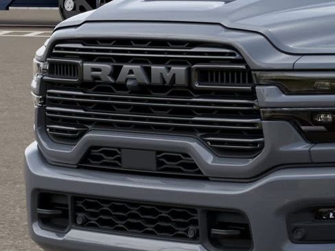 New 2026 RAM 2500 Laramie AWD/4WD image 7