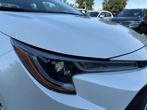 Used 2020 Toyota Corolla LE FWD image 4