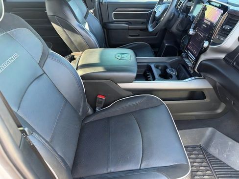 Used 2025 RAM 2500 Laramie AWD/4WD image 11