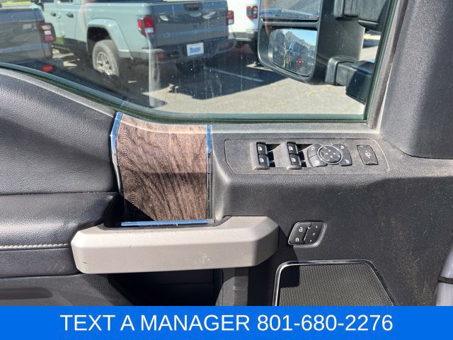 Used 2019 Ford F250 Lariat w/ Lariat Ultimate Package AWD/4WD image 19