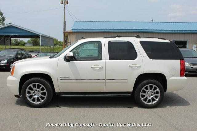 Used 2011 GMC Yukon SLT w/ SLT-2 Equipment Package AWD/4WD image 8