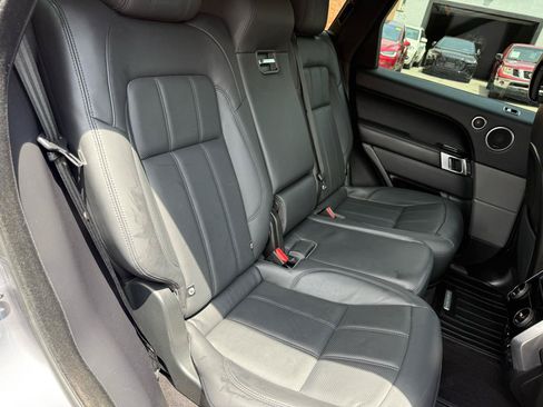 Used 2020 Land Rover Range Rover Sport HSE AWD/4WD image 8