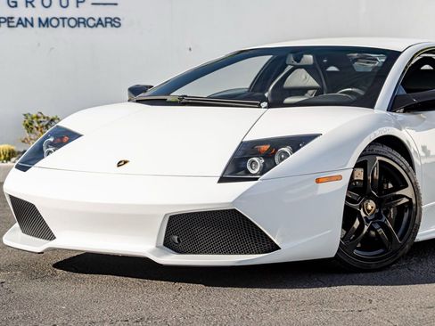 Used 2008 Lamborghini Murcielago LP 640 AWD/4WD image 2