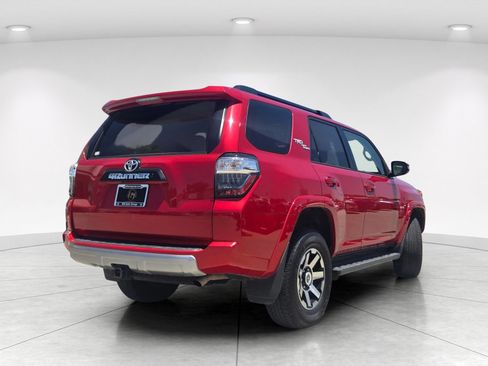 Used 2024 Toyota 4Runner TRD Off-Road Premium AWD/4WD image 3