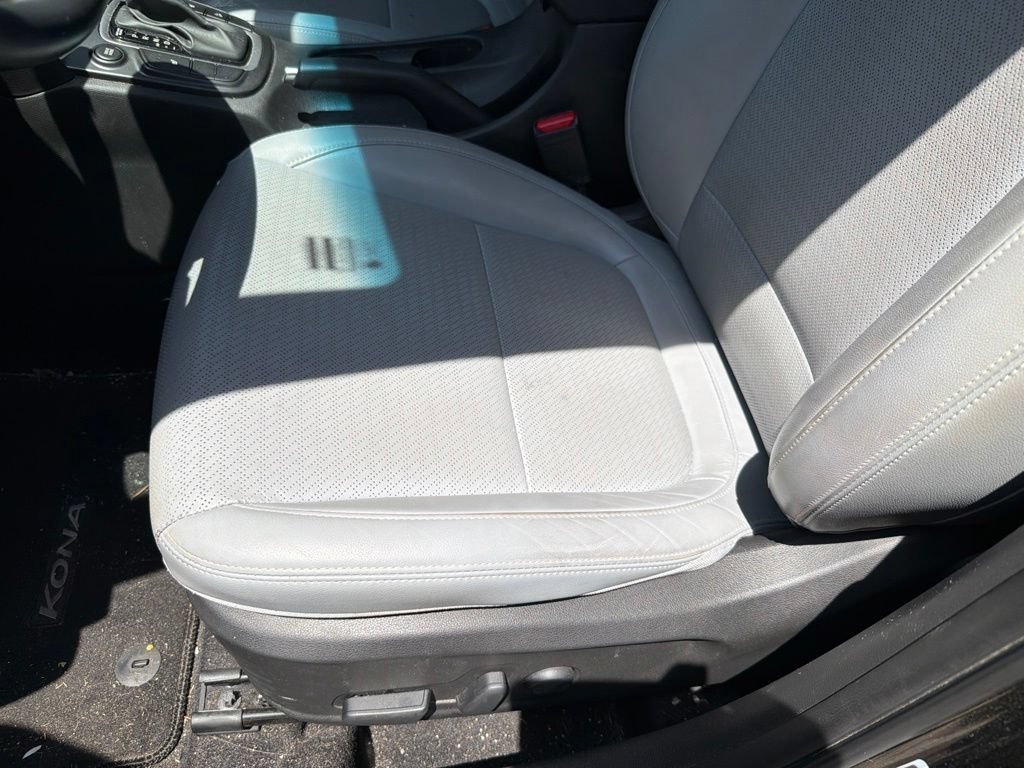Used 2019 Hyundai Kona Limited FWD image 19