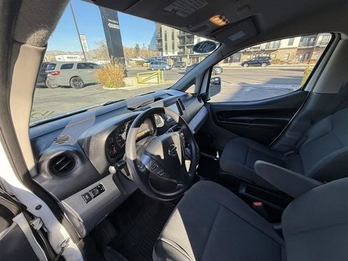 Used 2021 Nissan NV200 SV FWD image 17