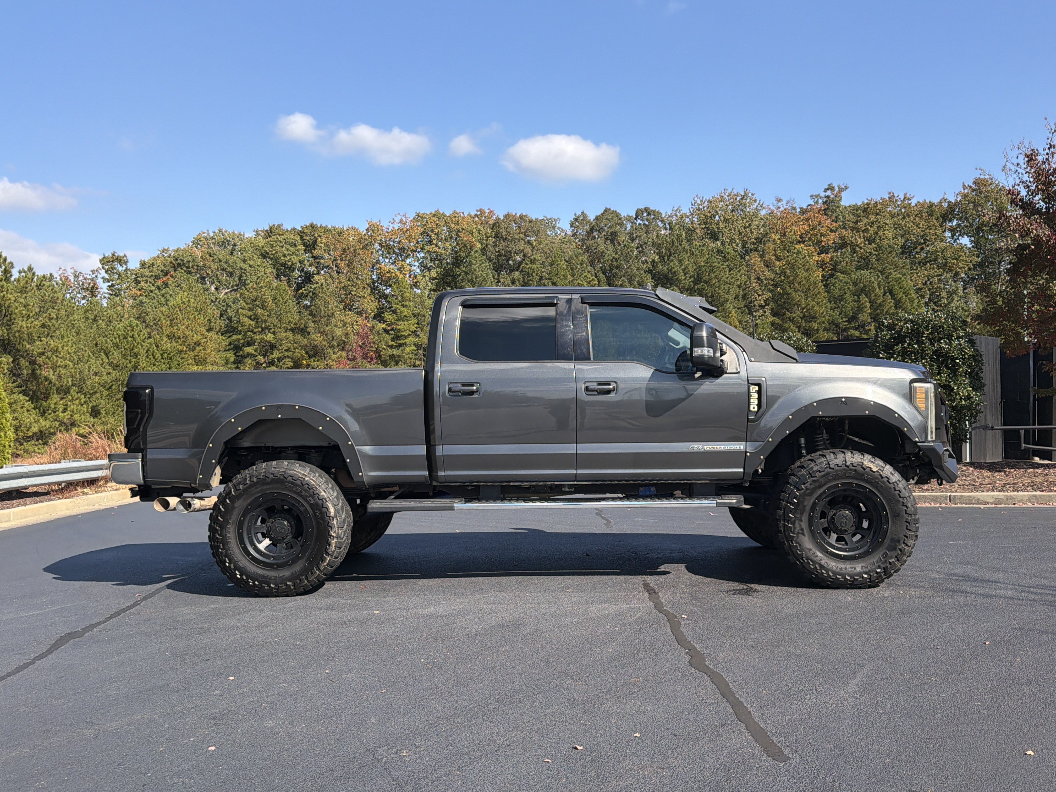 Used 2019 Ford F350 Lariat w/ Lariat Ultimate Package AWD/4WD image 5