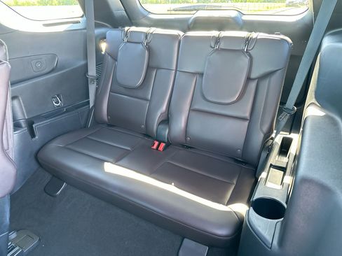 Used 2025 Ford Explorer Platinum w/ LUX Leather Package AWD/4WD image 22