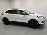 Used 2022 Ford Edge SE image 3