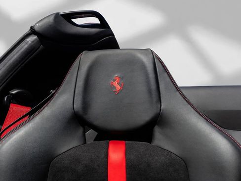 Certified 2022 Ferrari 812 GTS RWD image 56