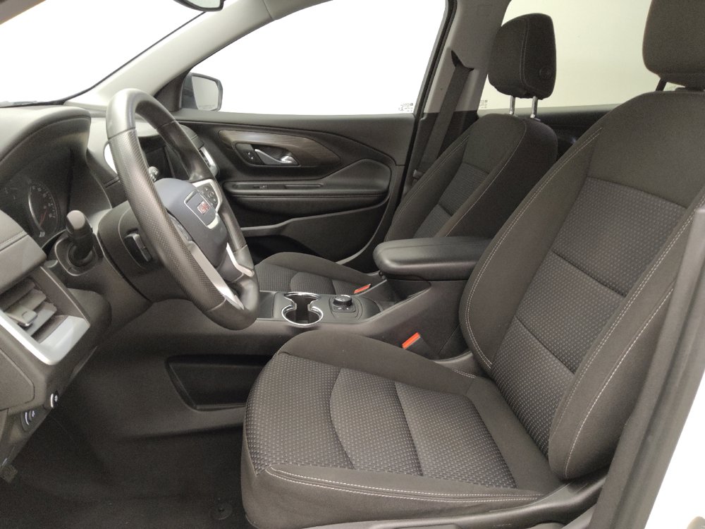 Used 2023 GMC Terrain SLE w/ Elevation Edition FWD image 17