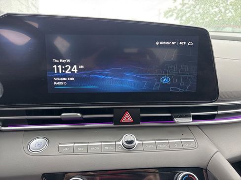 Certified 2024 Hyundai Elantra SEL FWD image 21