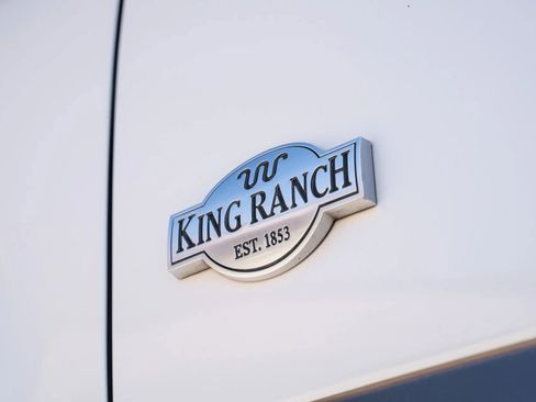 Used 2018 Ford F150 King Ranch w/ Equipment Group 601A Luxury AWD/4WD image 20