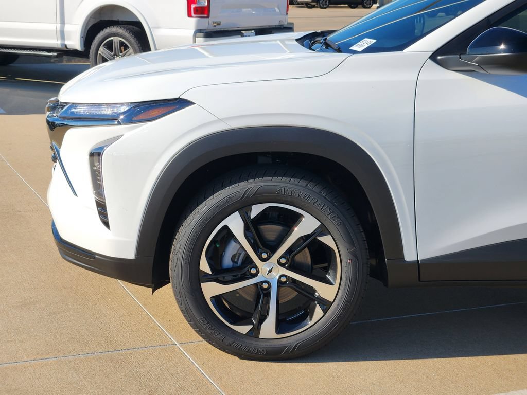 New 2026 Chevrolet Trax RS w/ Sunroof Package FWD image 5