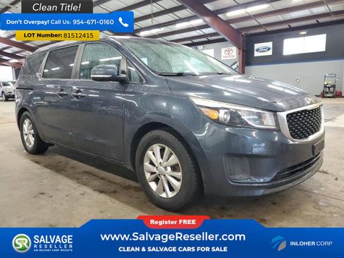 Used 2016 Kia Sedona LX w/ Option Group 020 FWD image 5