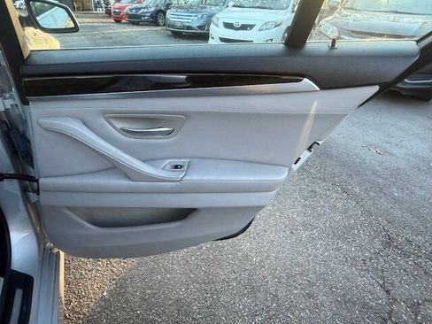 Used 2011 BMW 535i Sedan image 15